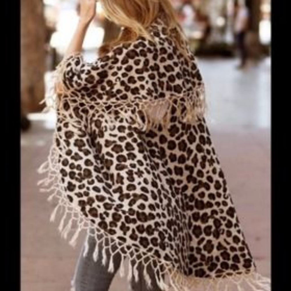 LeRumi leopard fringe cardigan NEW w Tag - Picture 3 of 12